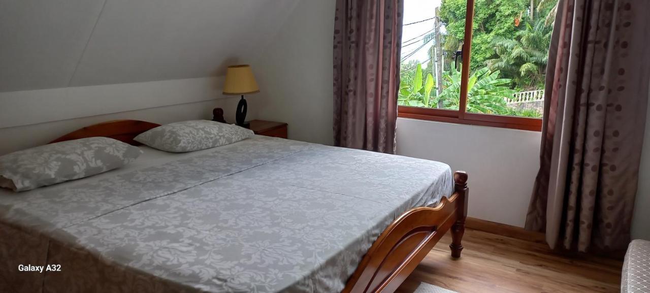 Loversnest Self Catering Anse aux Pins Buitenkant foto