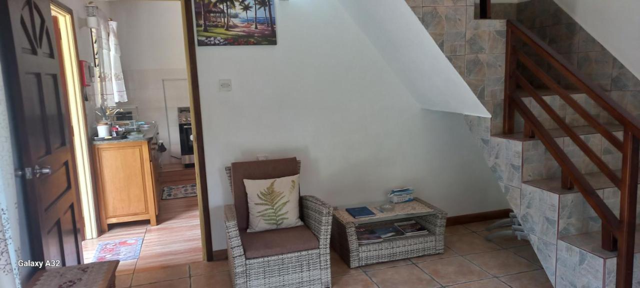Loversnest Self Catering Anse aux Pins Buitenkant foto