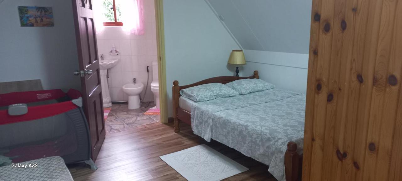 Loversnest Self Catering Anse aux Pins Buitenkant foto