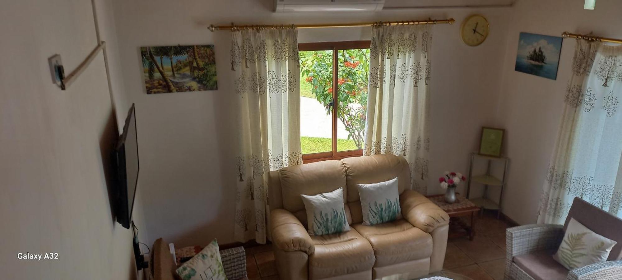 Loversnest Self Catering Anse aux Pins Buitenkant foto